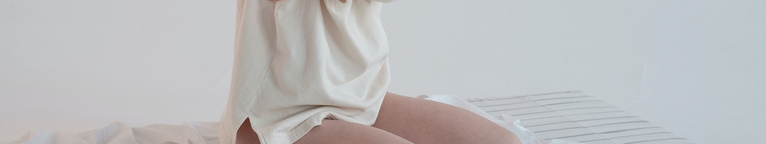 What is the link between menstruation and thrush?